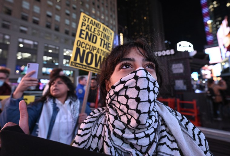 Pro-Palestinian and pro-Lebanese demonstration in New York