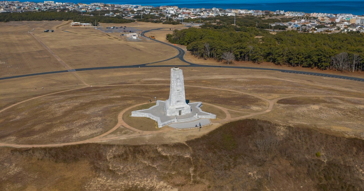 Multiple dead after plane crash at Wright Brothers National Memorial’s First Flight Airport