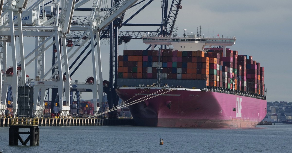 Ship queue grows at U.S. ports as dockworker strike enters third day