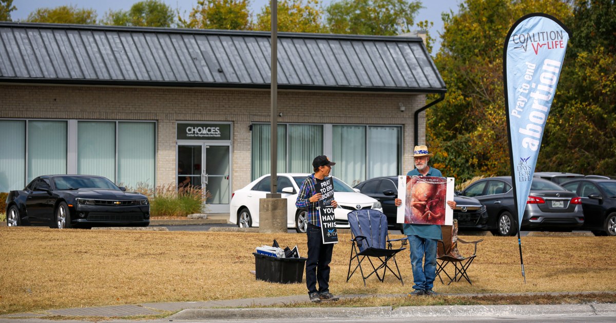 Supreme Court asked to nix abortion clinic protest ‘bubble zones’