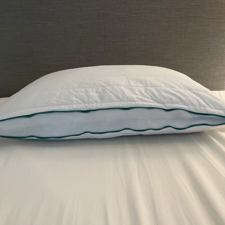 Marlow pillow showing its long side completely unzipped and expanded