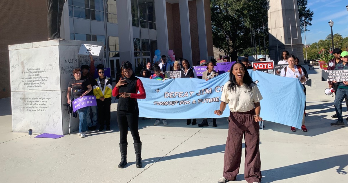 Ga. students take to streets to denounce 'dehumanizing' law that criminalizes handing out water to voters in line