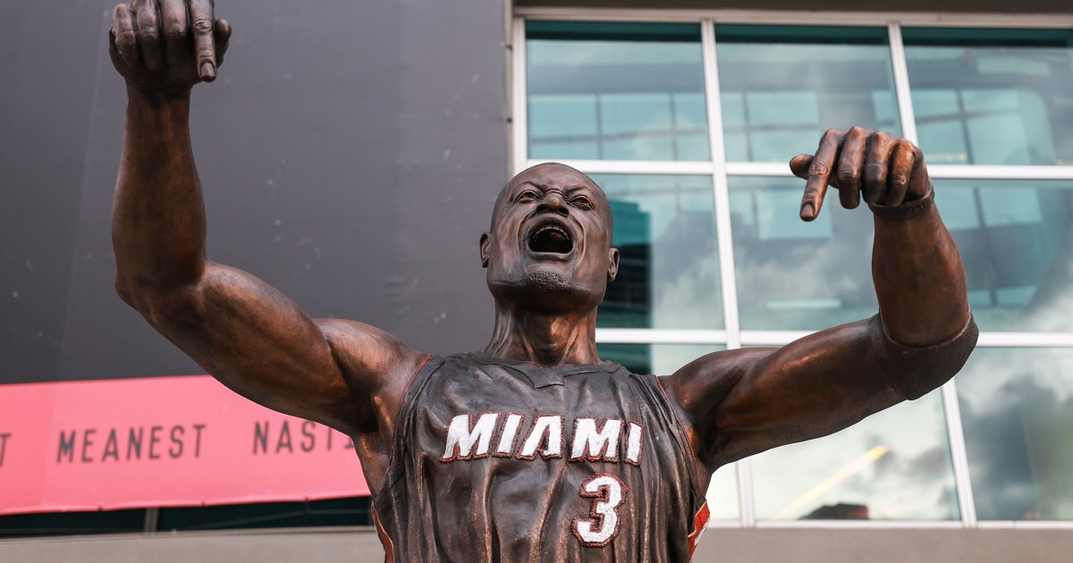 Artist behind Dwyane Wade statue defends likeness of Heat legend amid criticism