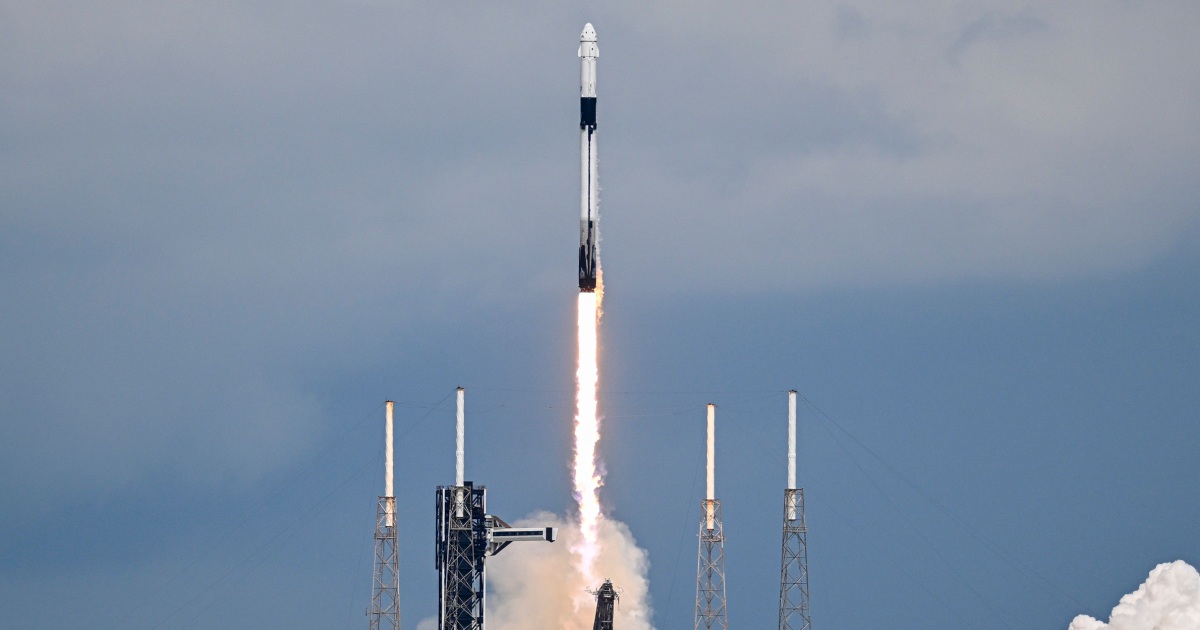 FAA grounds SpaceX’s Falcon 9 rocket after malfunction