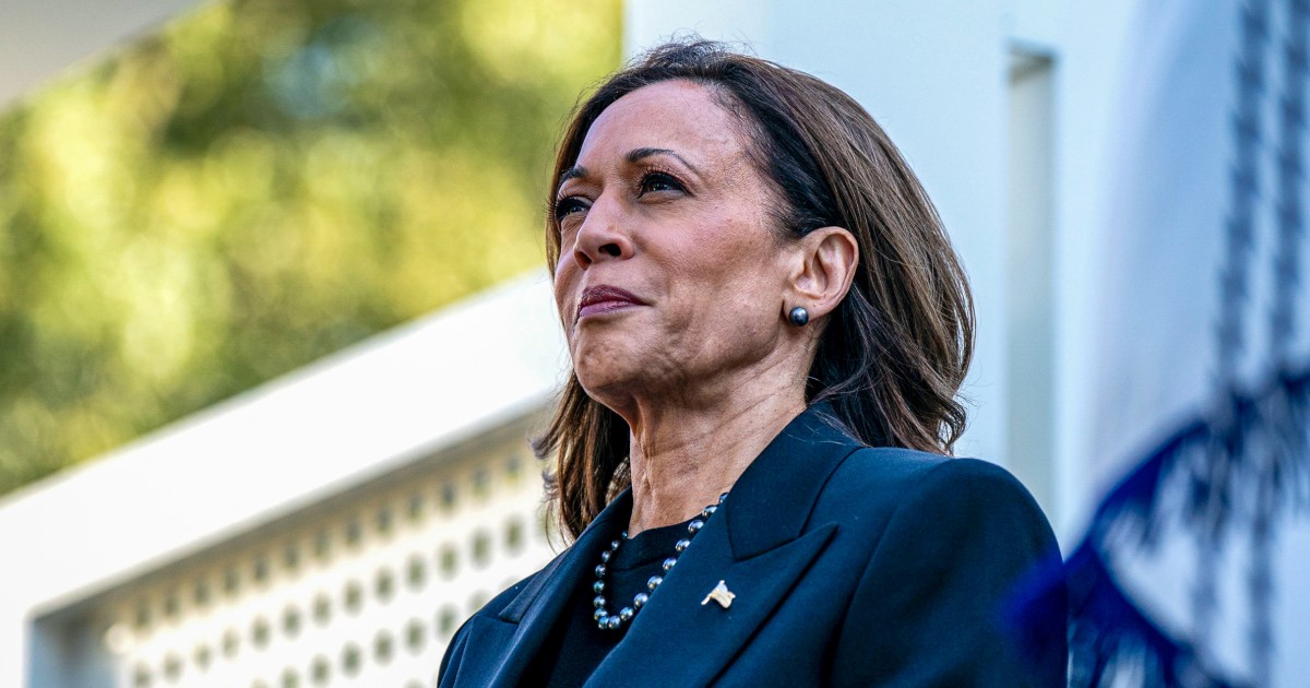 Harris and Democratic allies descend on Arizona in all-hands push before early voting