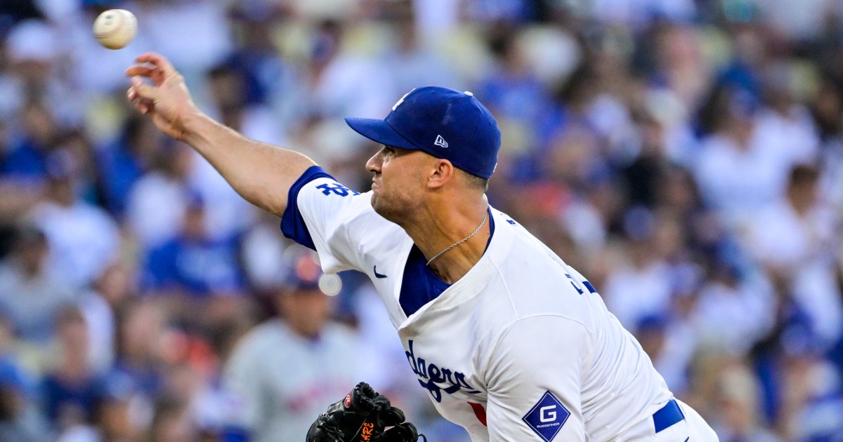 The Dodgers are three (scoreless) outs away from making history against the Mets